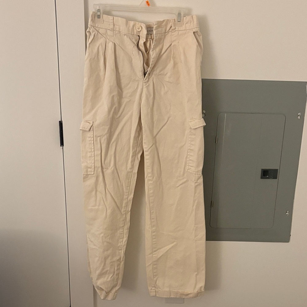 Women’s Cream Cargo Pants
